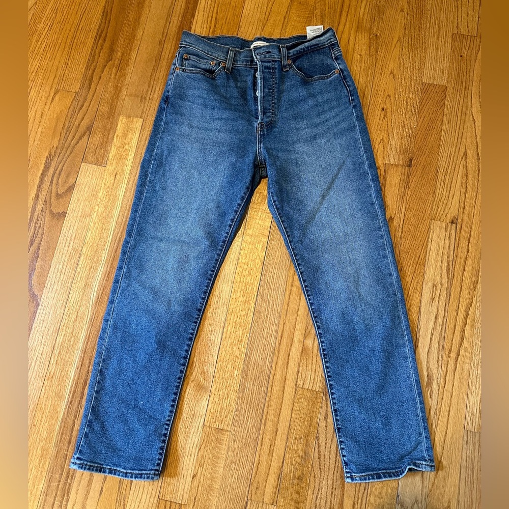 Levi’s high rise wedgie straight jeans
